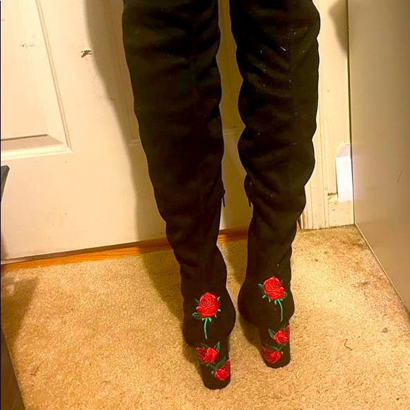 Boots - Picture 2 of 4